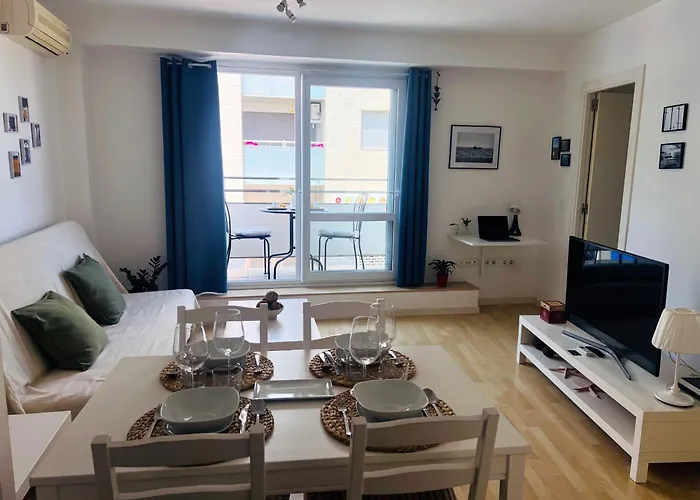 Apartamento Luminoso Con Parking A 250 M De Playa Y Centro